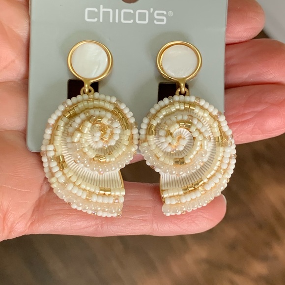 Chico’s summer white seed bead earring - Picture 10 of 15